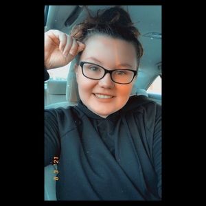 Meet your Posher, Alana